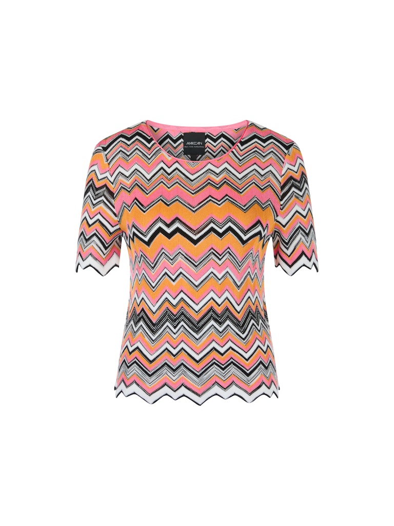 Pullover mit Zacken Knitted in Germany