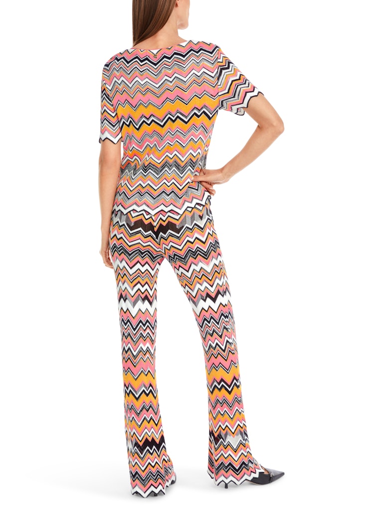 Pullover mit Zacken Knitted in Germany