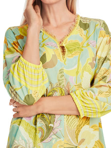 Weite Bluse mit Blatt-Motiv