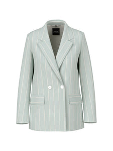 Großer Blazer in Nadelstreif
