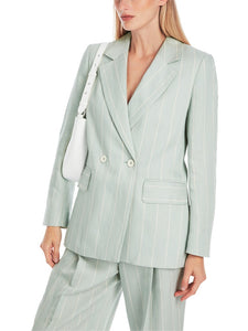Großer Blazer in Nadelstreif