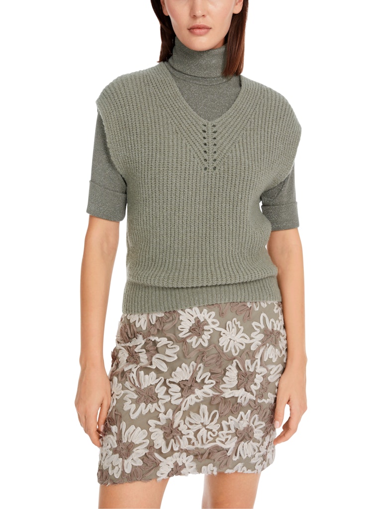 Pullunder Knitted in Germany