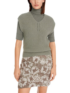 Pullunder Knitted in Germany