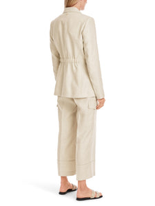 Körpernaher Blazer im Utility-Stil