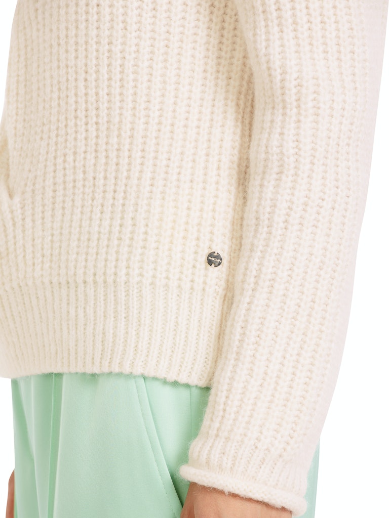 Zopfpulli Knitted in Germany
