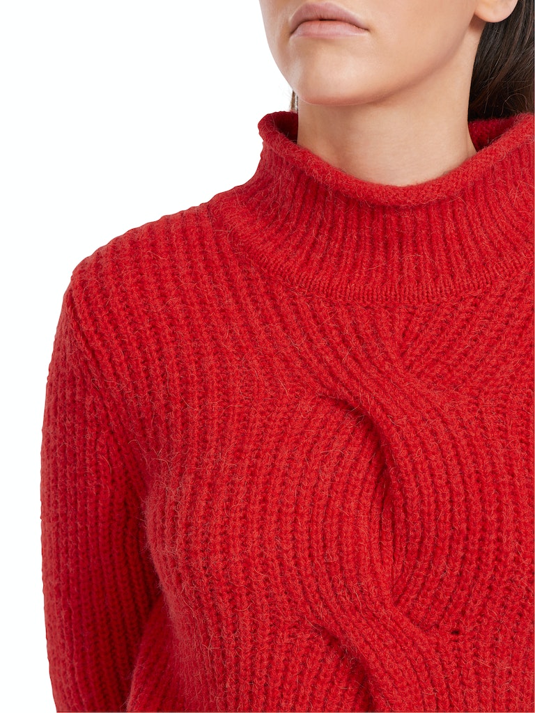 Zopfpulli Knitted in Germany