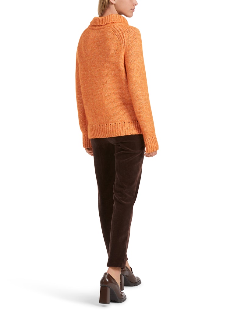 Rollkragen-Pulli Knitted in Germany