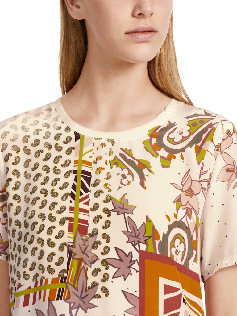 Edle Seidenbluse
