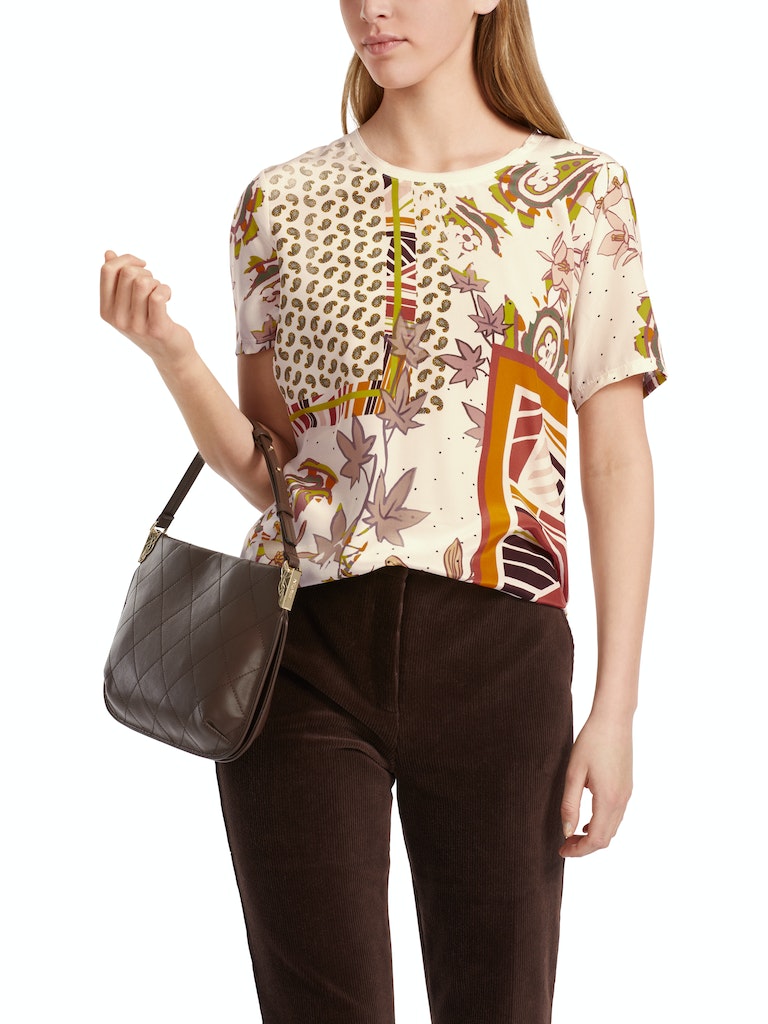 Edle Seidenbluse