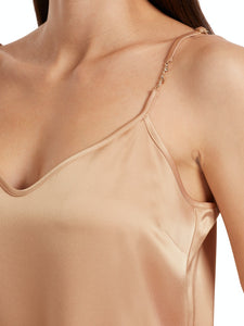 Top mit schmaler Kette