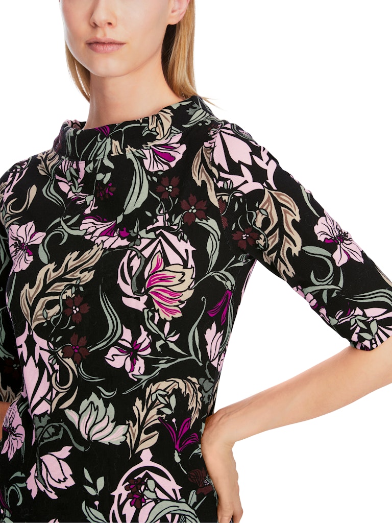 T-Shirt im floralen Dessin
