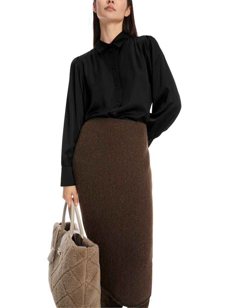 Feminine Hemdbluse mit Kimono-Ärmel