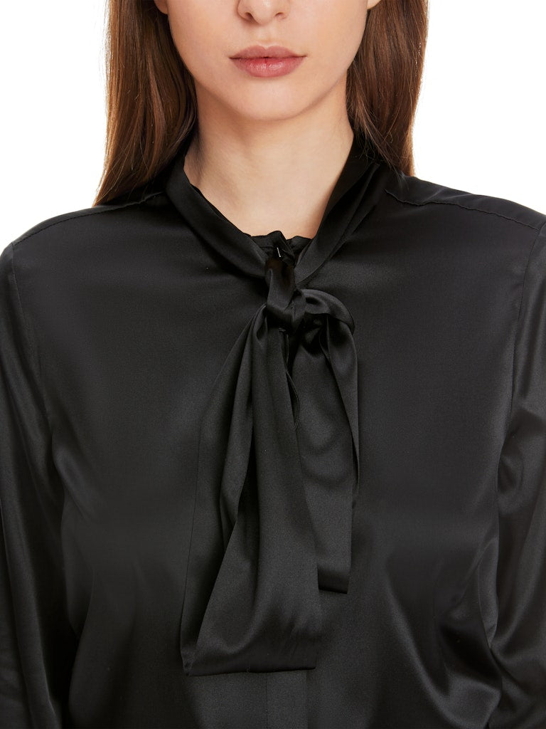 Seidenbluse mit Schluppe