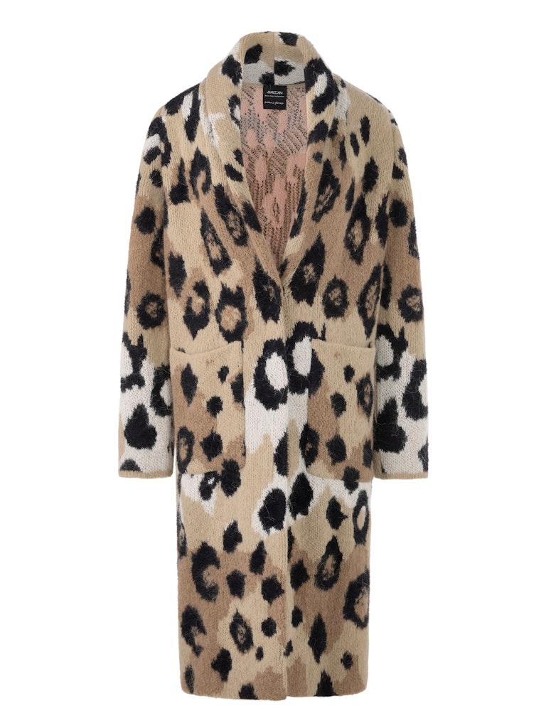 Leo Cardigan Knitted in Germany