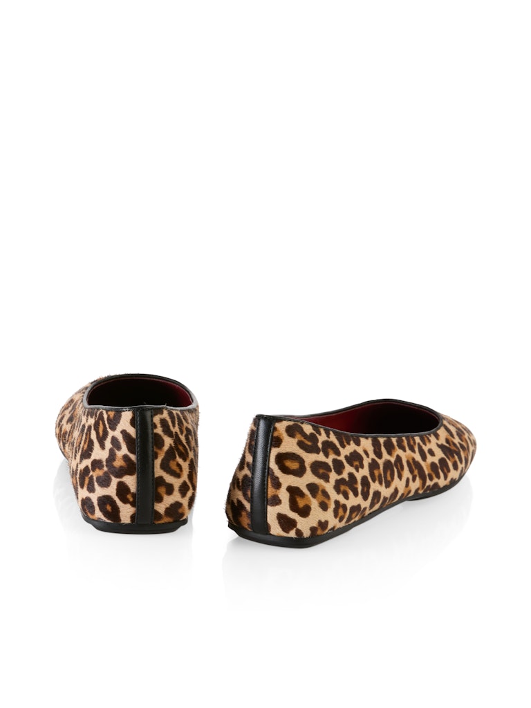 Leo-Ballerina mit Ponyfell