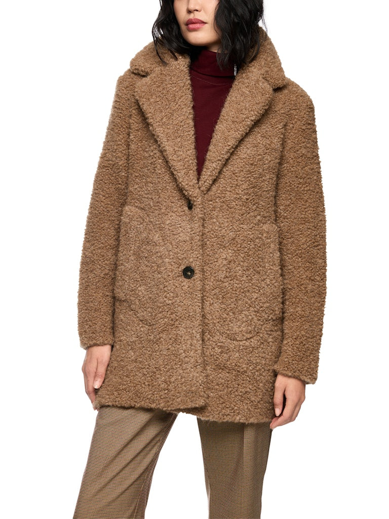 Bouclé-Kurzmantel Knitted in Germany