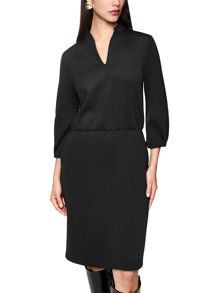 Schickes Scuba-Kleid