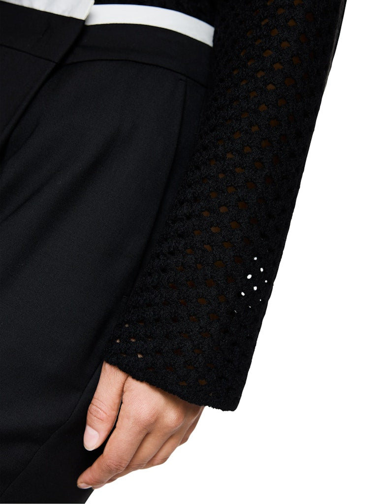 Lochstrick Pullover Knitted in Germany