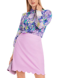 Körpernahe Bluse mit Blumenprint