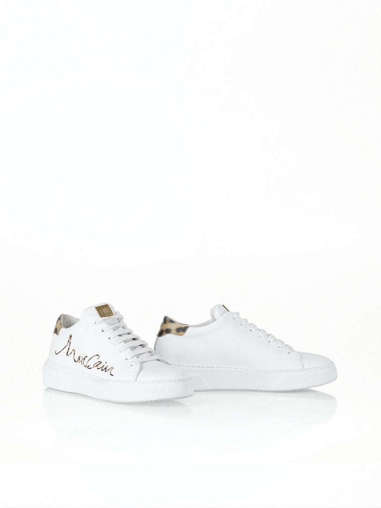 Cup Sole Sneaker mit Leo-Schriftzug