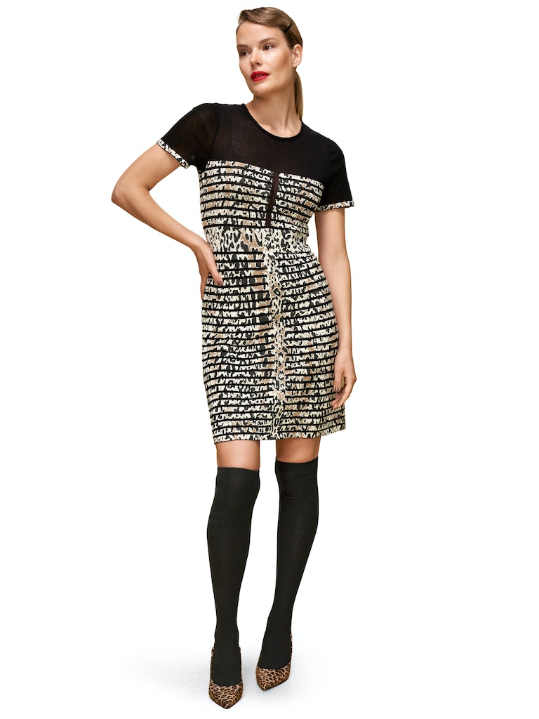 Kleid Knitted in Germany