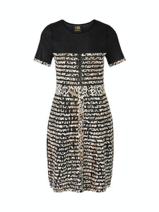 Kleid Knitted in Germany
