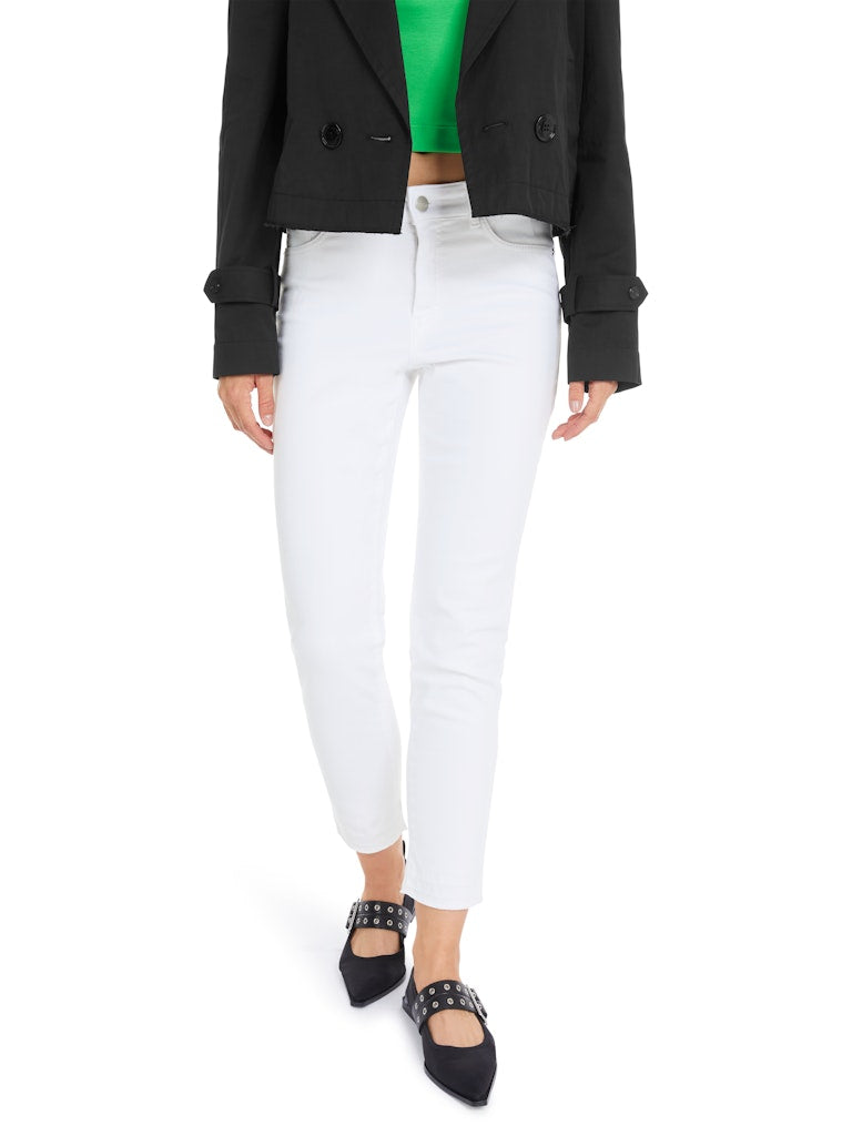 Jeans Modell SILEA "Rethink Together"