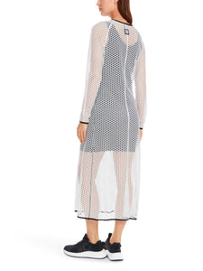 Langes Kleid in Netz