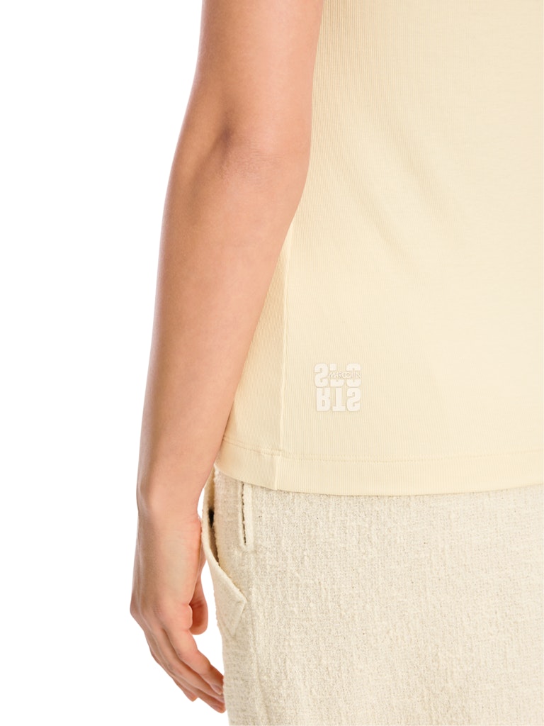 Rippen-Top mit "Happy"-Patch