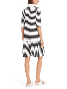 Kleid mit Polokragen