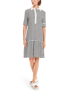 Kleid mit Polokragen