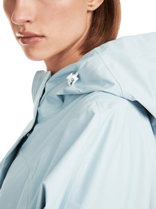 Sommerliche Regenjacke