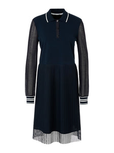 Kleid in Materialmix Knitted in Germany