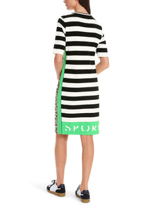 Kleid in Mustermix Knitted in Germany