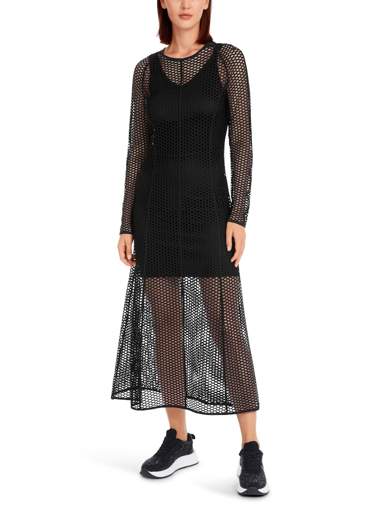 Langes Kleid in Netz