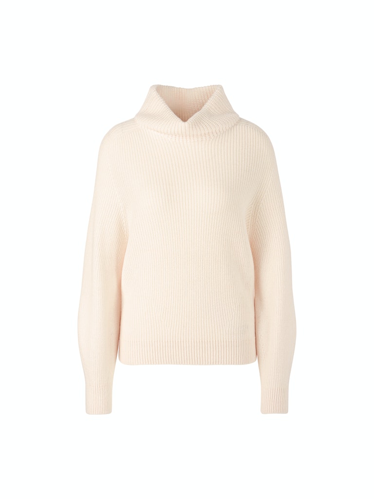 Pullover Knitted in Germany