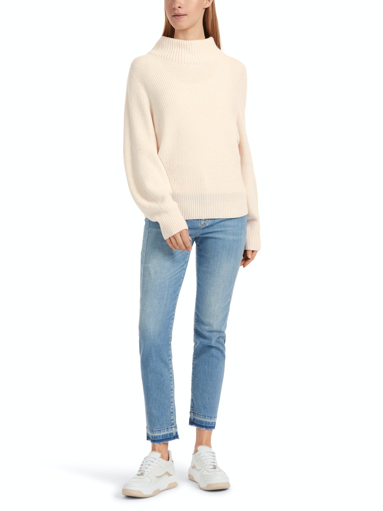 Pullover Knitted in Germany