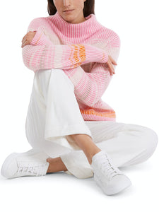Stehkragenpulli Knitted in Germany