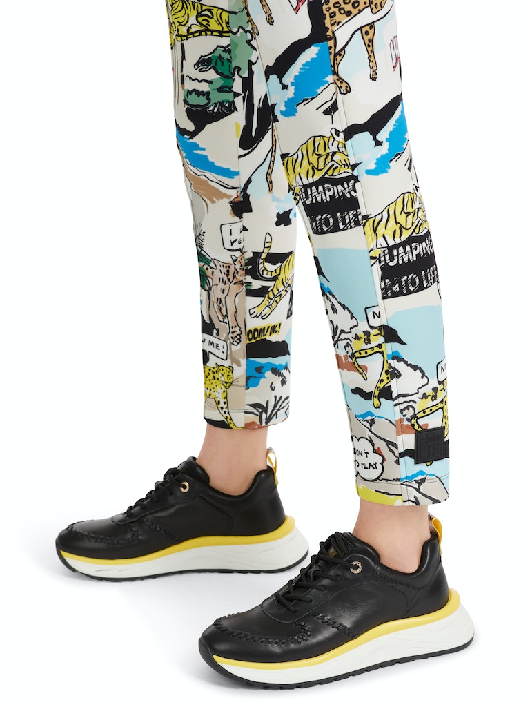 Schmale Hose SOFIA mit Comic-Print