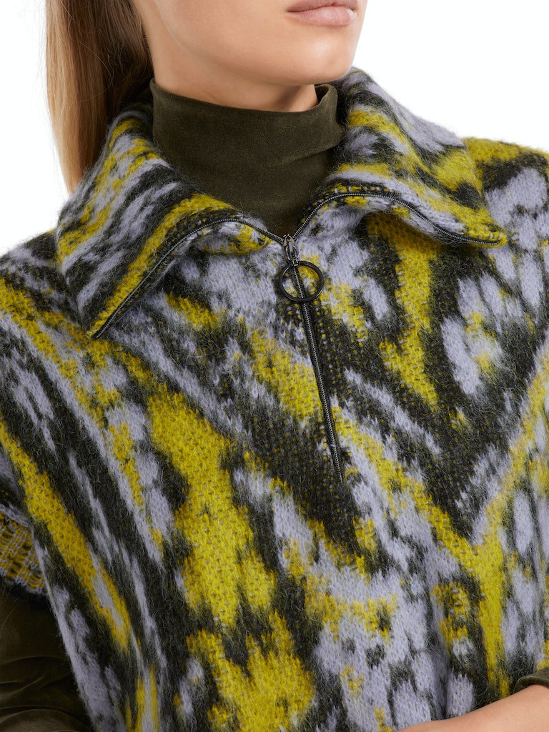 Pullunder Knitted in Germany