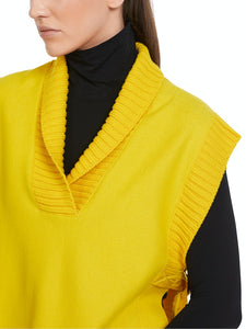 Tank Top Knitted in Germany