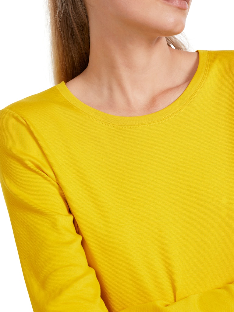 Unifarbenes T-Shirt