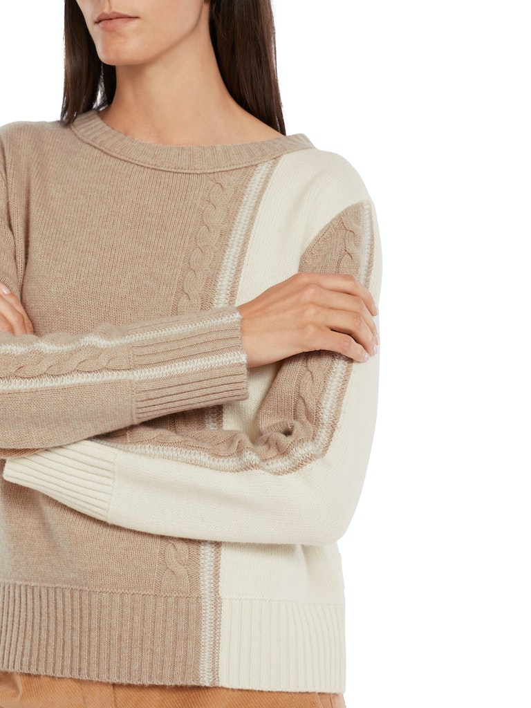 Edler Stricksweater "Rethink Together"
