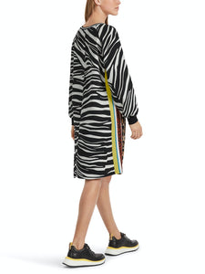 Kurzes Kleid mit Tierfell-Print