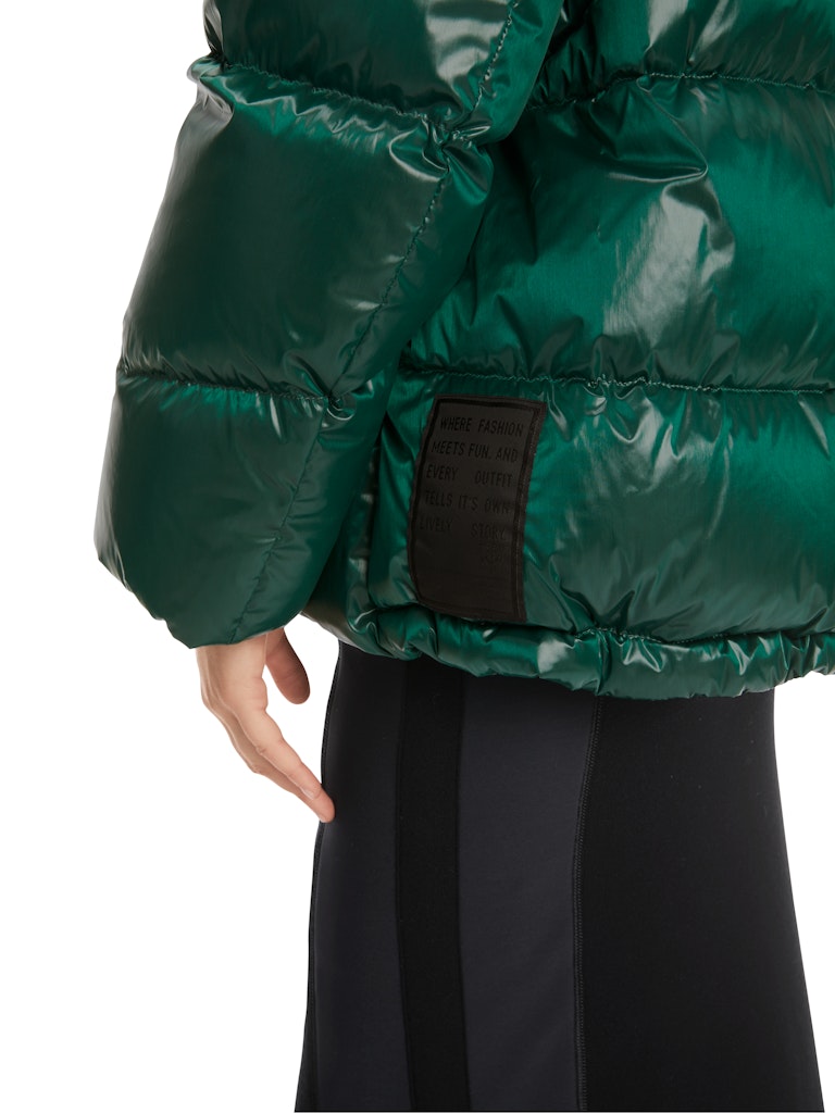 Outdoor-Jacke im shiny Nylon