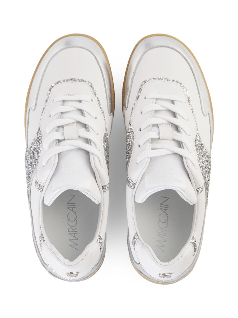 Sneaker mit Glitzer