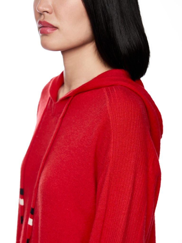 Feinstrickkleid mit Kapuze