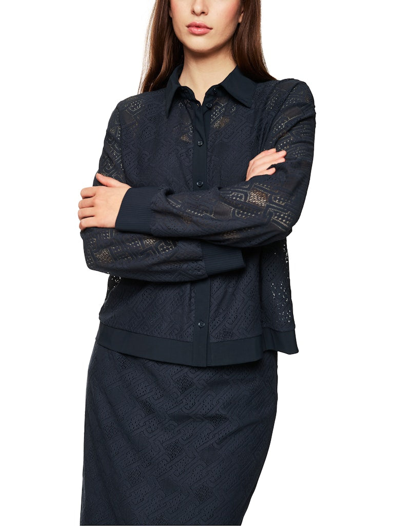 Bluse aus Lochspitze