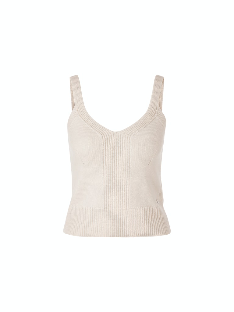 Top Knitted in Germany