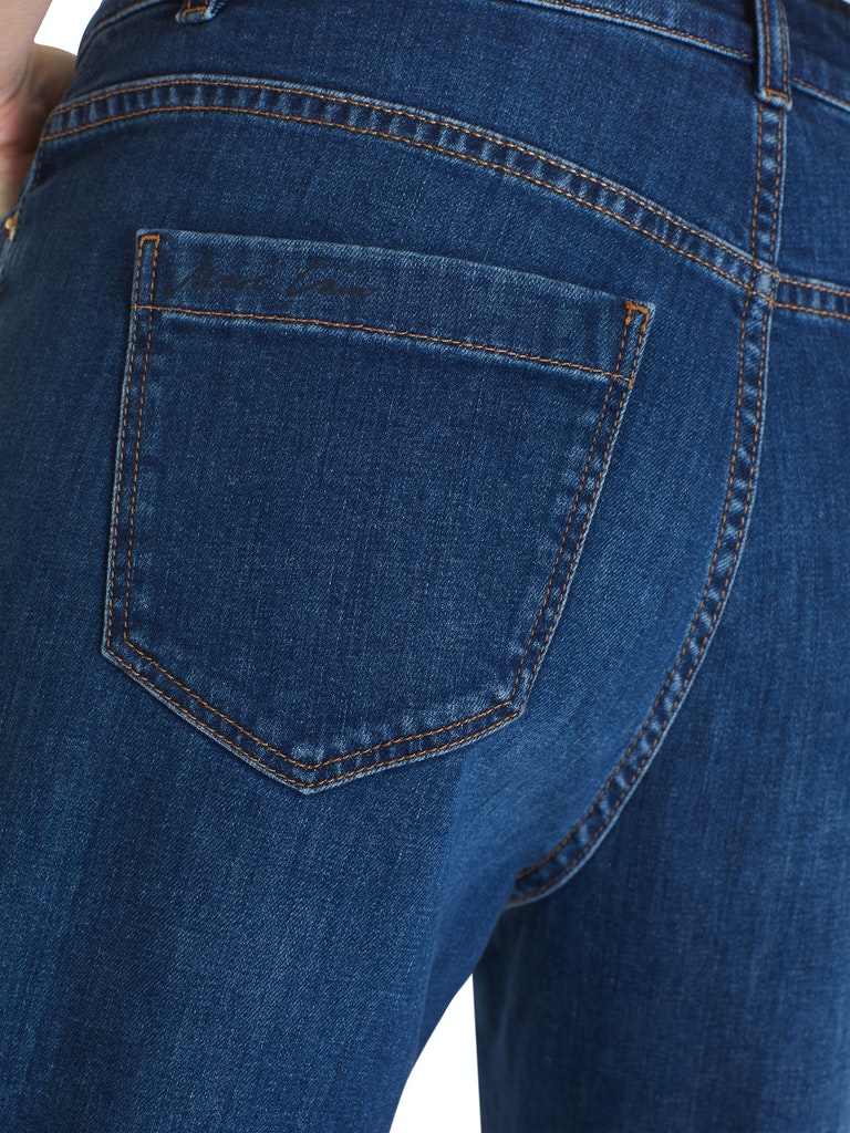 Jeans "Rethink Together"